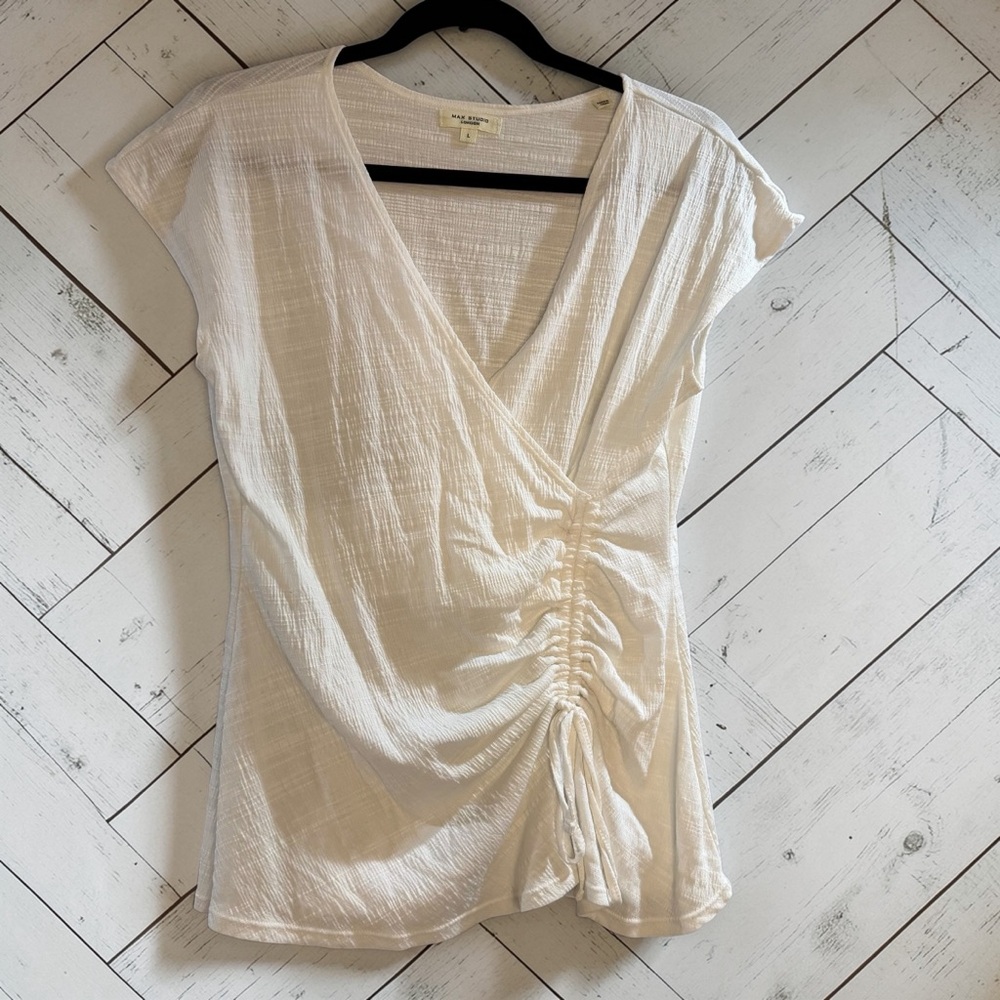 Max Studio London V Neck Ruched Blouse Cream Textured Top L